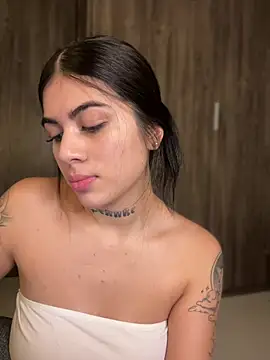 Sarasanders 4 online show from January 2025 01:53:02 AM