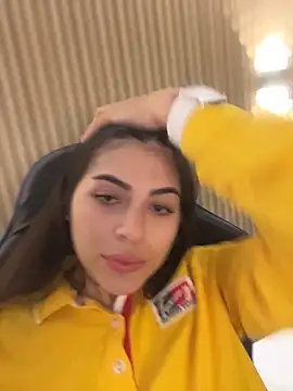 Sarasanders 4 online show from October 2025 04:12:01 AM