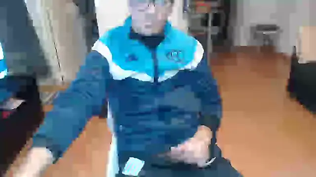 Snapshot of guachin_hunk chatting on June 2026 11:25:01 PM guachin hunk online show from June 2026 11:25:01 PM