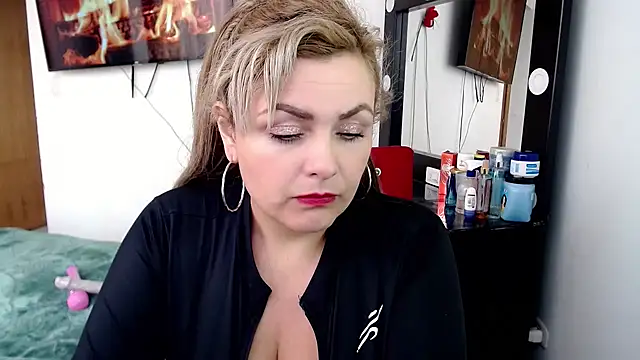 Snapshot of Melisa_mcarthy chatting on February 2025 10:30:01 PM Melisa mcarthy online show from February 2025 10:30:01 PM