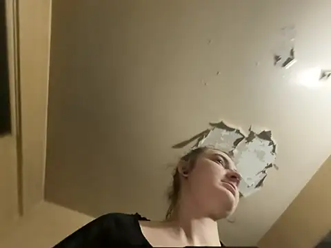 Snowbunnycake 131 online show from May 2026 06:09:02 AM