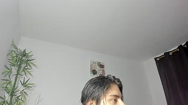 Giordano Russo online show from January 2025 08:27:01 PM