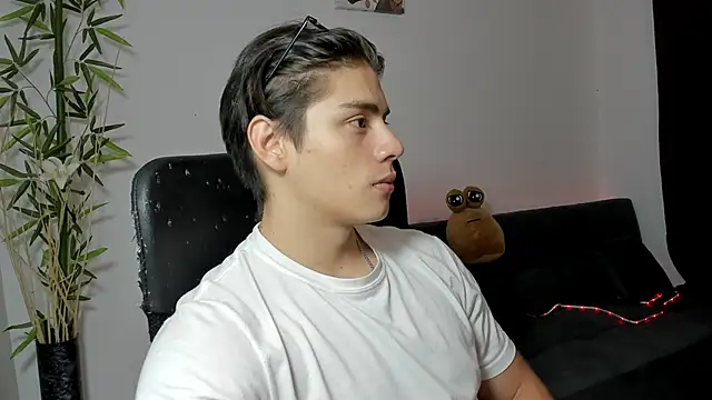 Giordano Russo online show from January 2025 05:45:02 AM