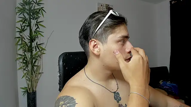 Giordano Russo online show from March 2025 02:46:02 AM