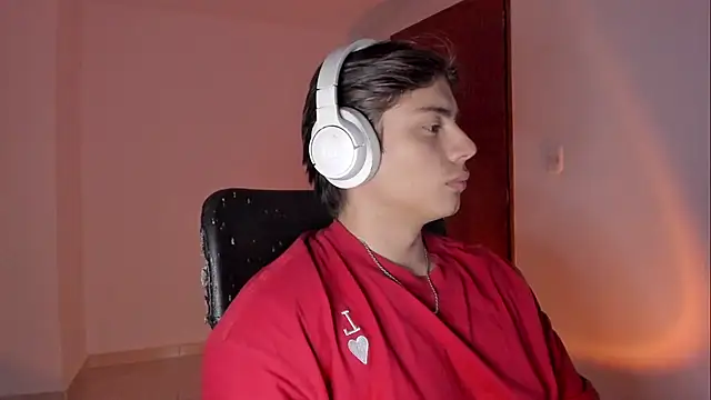 Giordano Russo online show from October 2025 12:46:02 AM