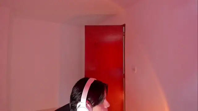 Giordano Russo online show from November 2025 07:14:01 PM