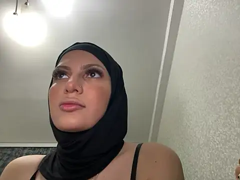 GumusGuray online show from March 2025 10:27:02 PM