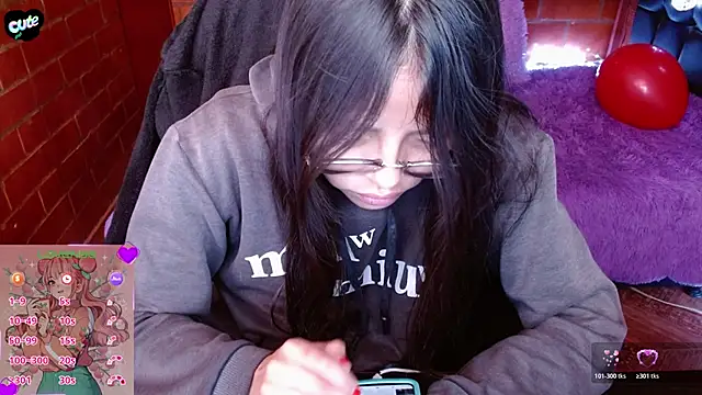 MidoriQuiinn online show from April 2026 02:43:01 PM