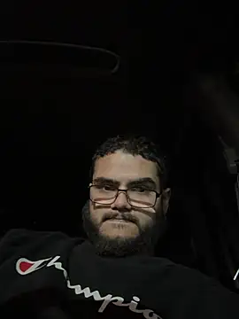 JRealz14 online show from April 2026 02:42:01 AM