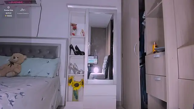 sharonDulce online show from March 2025 05:08:01 AM