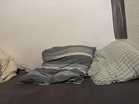 HotandHornyLev82 online show from April 2026 02:49:02 AM