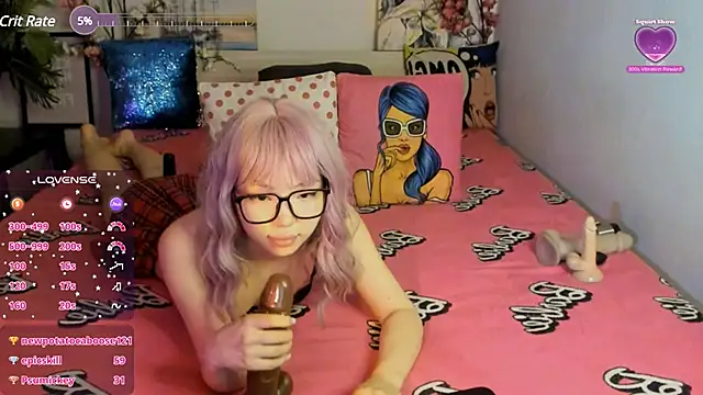Snapshot of Stripchatlady chatting on January 2025 03:22:02 AM Stripchatlady online show from January 2025 03:22:02 AM