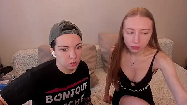 secret dreams   online show from February 2025 09:46:02 AM