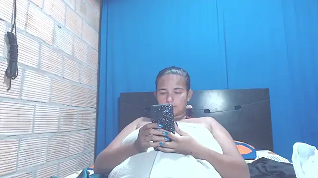 Snapshot of isabella_dirty69 chatting on January 2025 05:54:02 AM isabella dirty69 online show from January 2025 05:54:02 AM