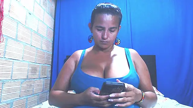 Snapshot of isabella_dirty69 chatting on February 2025 03:14:02 AM isabella dirty69 online show from February 2025 03:14:02 AM