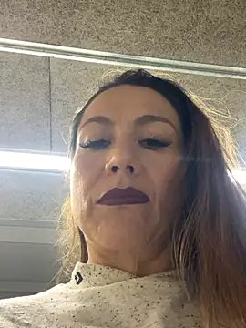 angelitasexy81 online show from October 2025 04:44:02 PM