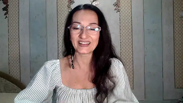 Antralyn online show from October 2025 09:21:02 AM