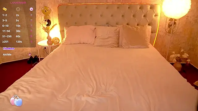 MirandaHobbs online show from March 2025 06:48:01 PM