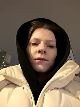 MaryHiggins online show from November 2025 08:33:02 PM