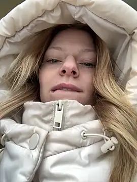 MaryHiggins online show from February 2026 01:17:01 PM