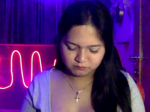 EmpressYna online show from October 2025 09:31:02 PM