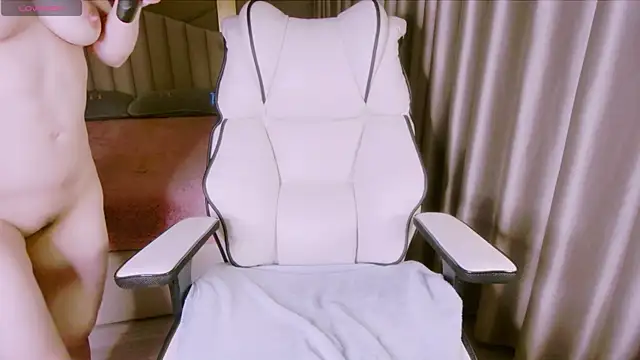 Snapshot of Girl__Funny chatting on February 2025 08:16:02 PM Girl Funny online show from February 2025 08:16:02 PM