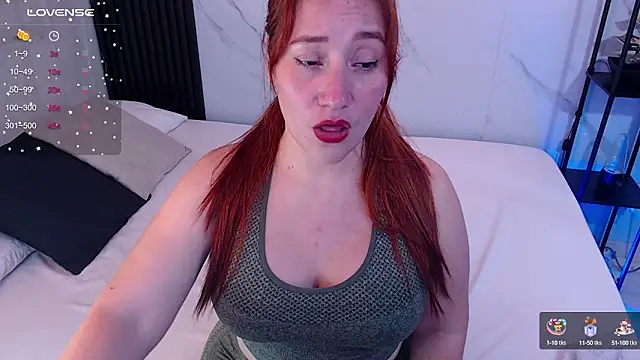 Snapshot of hotpawgmilf chatting on January 2025 06:31:02 AM hotpawgmilf online show from January 2025 06:31:02 AM