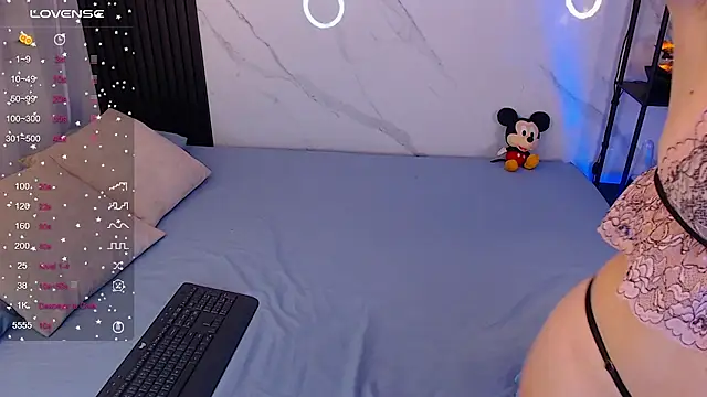 Snapshot of hotpawgmilf chatting on March 2025 04:38:02 AM hotpawgmilf online show from March 2025 04:38:02 AM