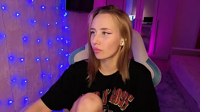 Snapshot of litlle_pie chatting on September 2025 08:47:02 PM litlle pie online show from September 2025 08:47:02 PM