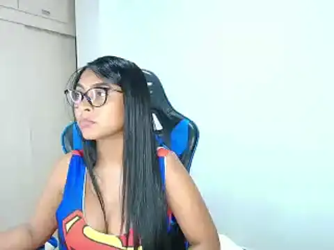 Snapshot of sophiax-x chatting on January 2025 09:36:01 PM sophiax-x online show from January 2025 09:36:01 PM