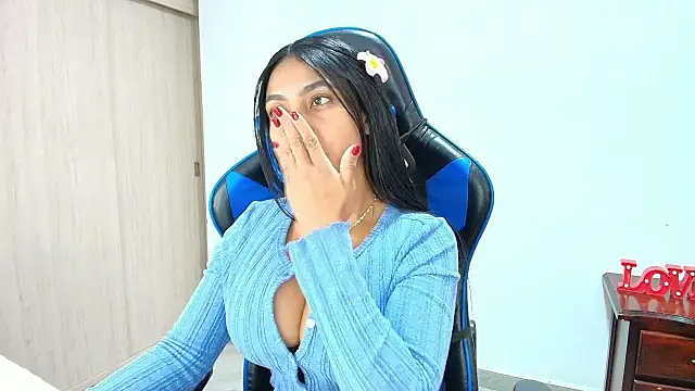 Snapshot of sophiax-x chatting on October 2025 07:46:02 PM sophiax-x online show from October 2025 07:46:02 PM