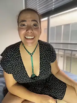 Emma Wish online show from April 2026 09:48:01 PM