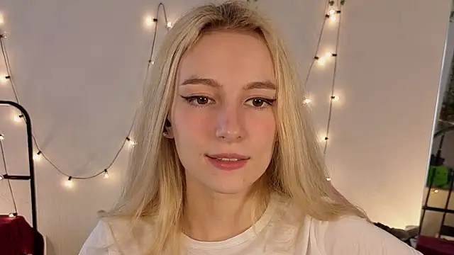 berrry girl online show from July 2026 11:02:02 AM