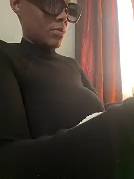 Snapshot of HoneyDripHer chatting on October 2025 02:14:02 PM HoneyDripHer online show from October 2025 02:14:02 PM