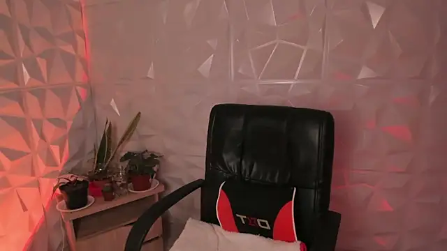 Snapshot of Abby_Saenz01 chatting on May 2026 11:00:01 PM Abby Saenz01 online show from May 2026 11:00:01 PM