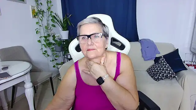 Snapshot of Selenna57 chatting on February 2026 06:37:01 PM Selenna57 online show from February 2026 06:37:01 PM