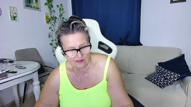 Snapshot of Selenna57 chatting on February 2026 06:26:02 PM Selenna57 online show from February 2026 06:26:02 PM