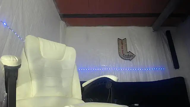 Carlo yates online show from June 2026 10:57:01 PM
