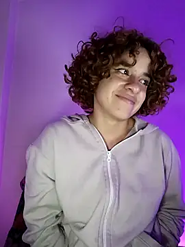 Snapshot of EmmaMelissa0521 chatting on December 2024 02:10:02 AM EmmaMelissa0521 online show from December 2024 02:10:02 AM