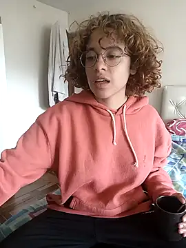 Snapshot of EmmaMelissa0521 chatting on January 2025 07:11:01 PM EmmaMelissa0521 online show from January 2025 07:11:01 PM