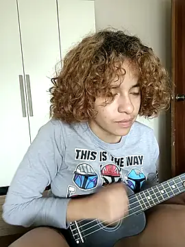 Snapshot of EmmaMelissa0521 chatting on February 2025 04:58:02 PM EmmaMelissa0521 online show from February 2025 04:58:02 PM