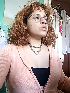 Snapshot of EmmaMelissa0521 chatting on September 2025 08:58:02 PM EmmaMelissa0521 online show from September 2025 08:58:02 PM