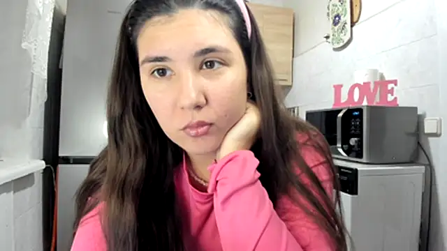 MiaMarrone online show from November 2025 03:45:01 PM