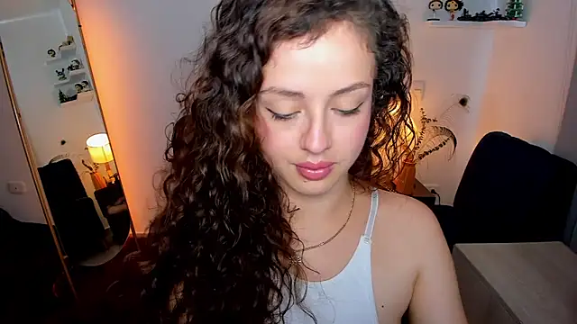 Cassandra Caiin online show from March 2026 10:05:01 PM