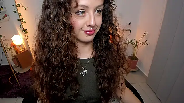 Snapshot of Cassandra_Caiin chatting on June 2026 12:10:02 AM Cassandra Caiin online show from June 2026 12:10:02 AM