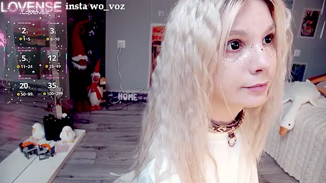 Snapshot of Careful_i_bite chatting on February 2026 06:40:02 AM Careful i bite online show from February 2026 06:40:02 AM