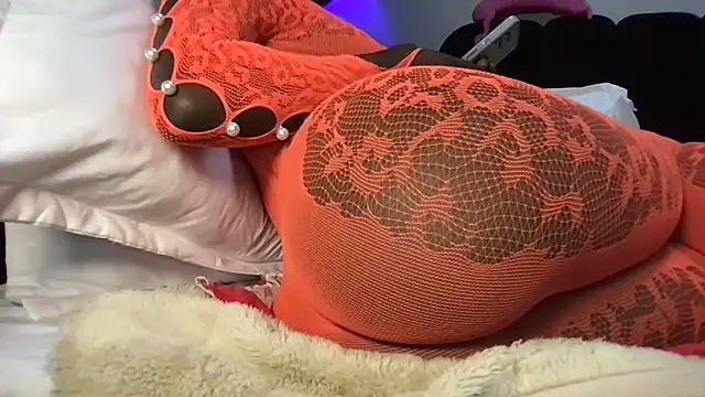 Snapshot of choco_petite chatting on March 2026 03:58:02 AM choco petite online show from March 2026 03:58:02 AM