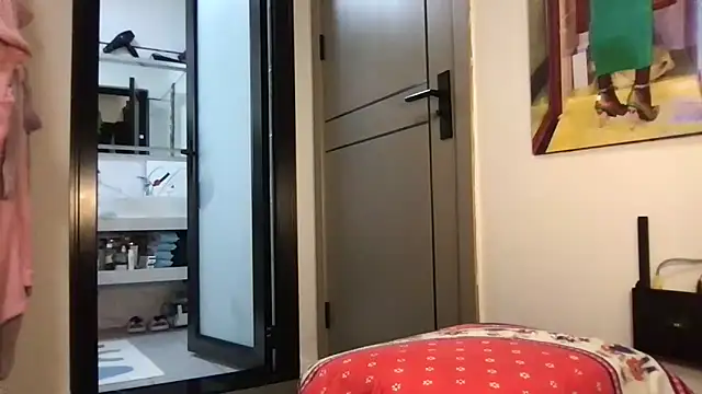 Snapshot of choco_petite chatting on March 2026 04:07:02 AM choco petite online show from March 2026 04:07:02 AM