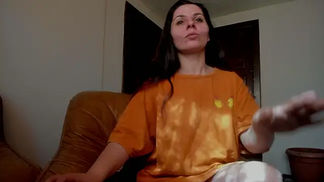 Snapshot of EasyAcee chatting on March 2025 12:09:01 PM EasyAcee online show from March 2025 12:09:01 PM