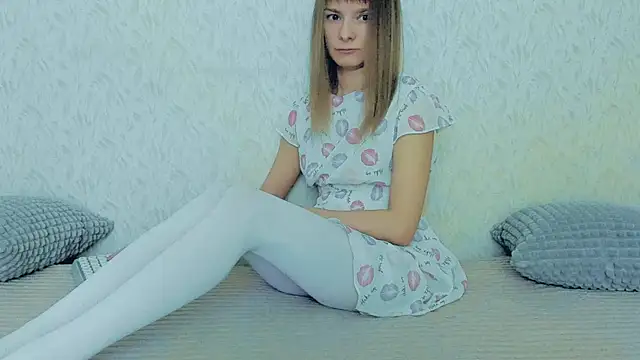 Snapshot of YourCaramel chatting on January 2025 11:23:02 AM YourCaramel online show from January 2025 11:23:02 AM